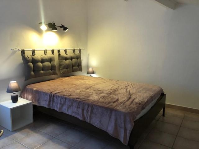 Le Petit Saint Clair Apartamento Trigance Exterior foto